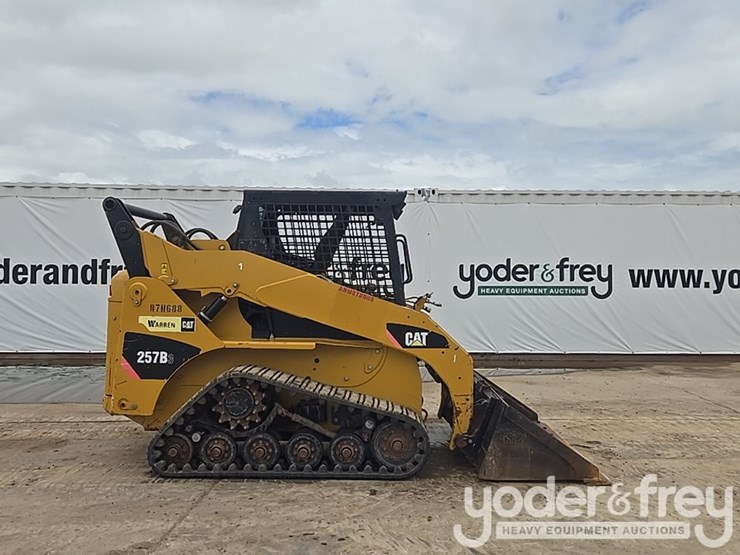 2011-caterpillar-257b3-image-6