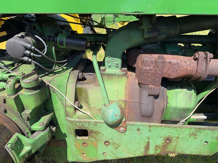 john-deere-70-image-23