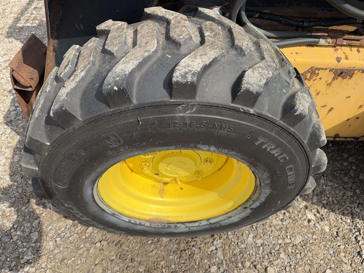 new-holland-lx865-image-20