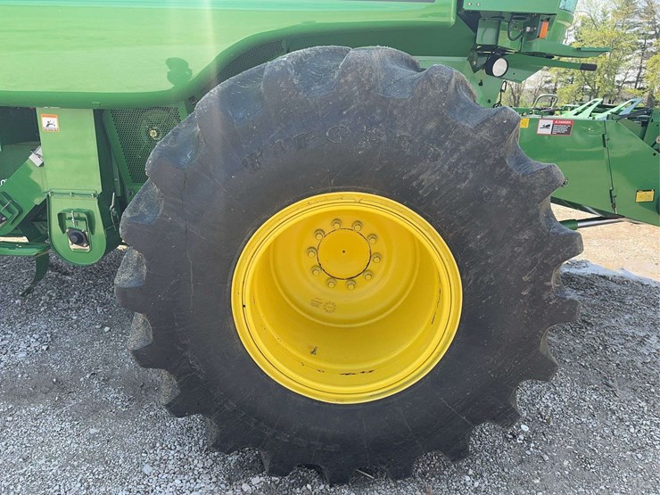 2006-john-deere-9660-sts-image-32