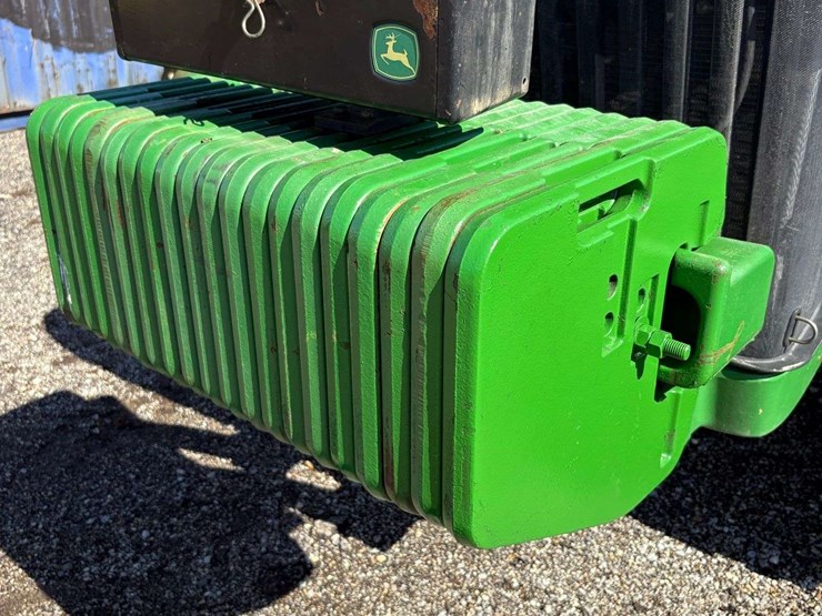 2010-john-deere-8320r-image-76