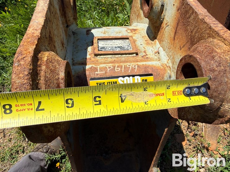 strickland-12"-backhoe-bucket-image-19