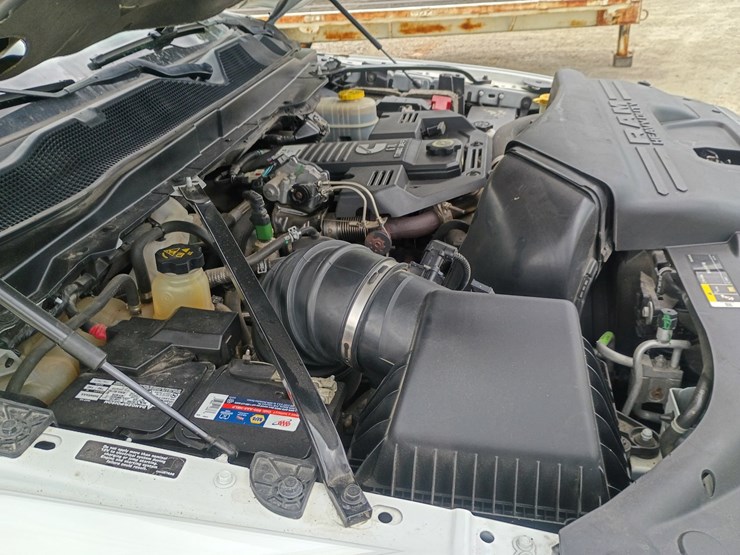 2020-dodge-2500-image-19