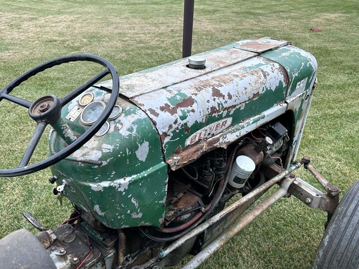 1958-oliver-super-55-image-33