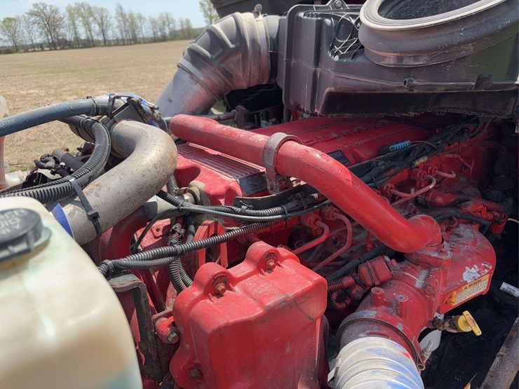peterbilt-579-image-62
