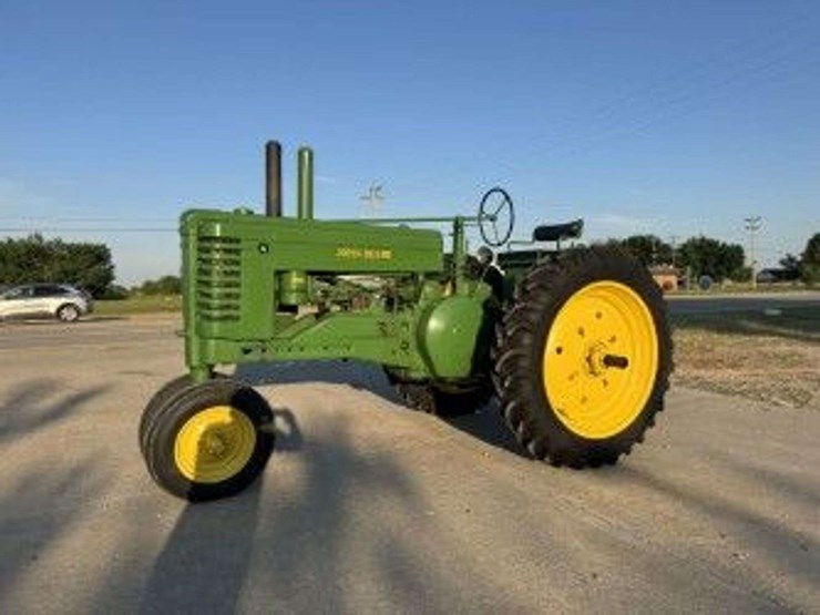 1951-john-deere-a-image-1