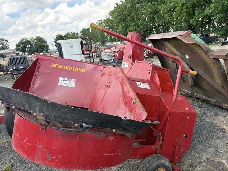 new-holland-40-image-9