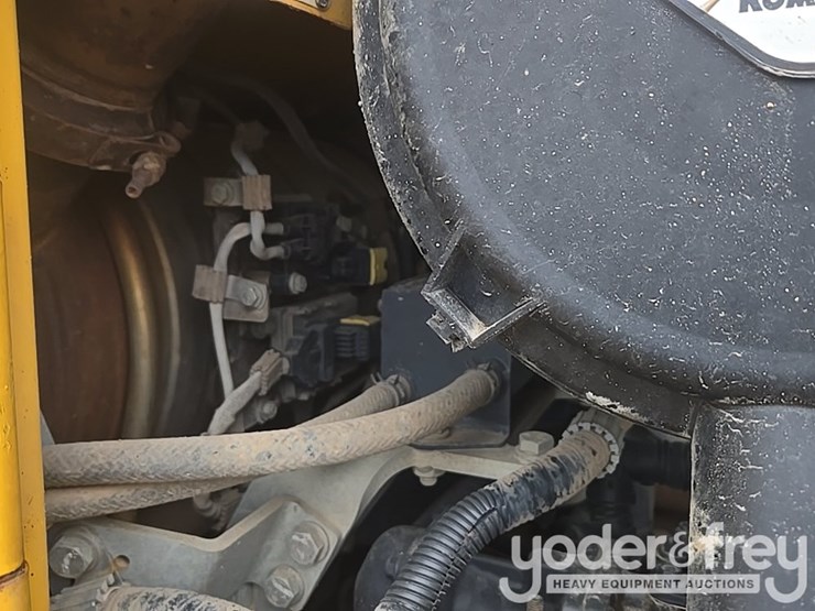 2022-komatsu-d61px-24-image-45