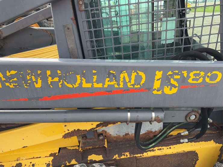 new-holland-ls180-image-18