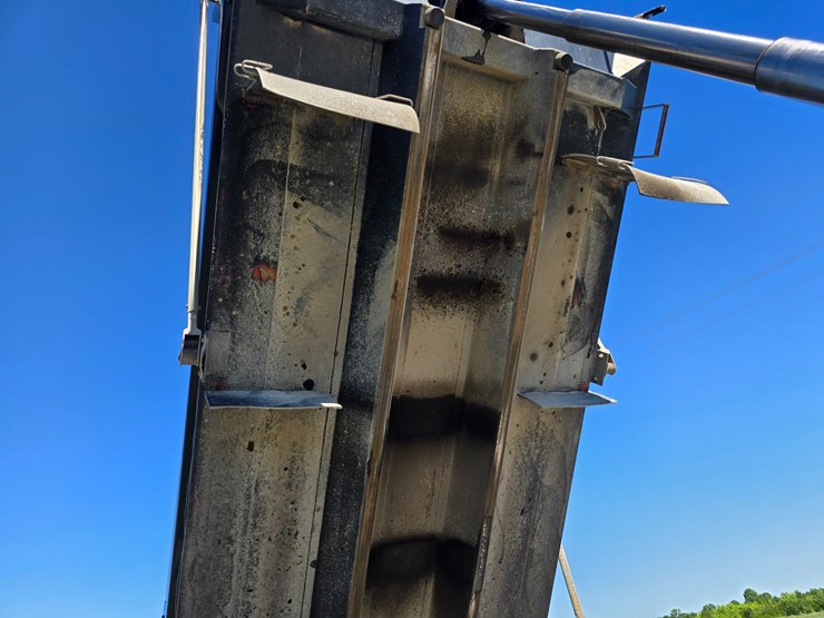 2018-western-star-4700-image-65