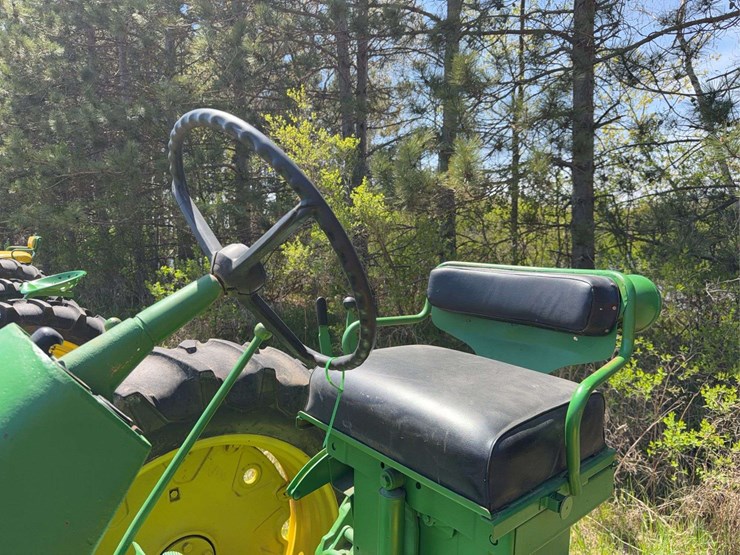 john-deere-630-image-31