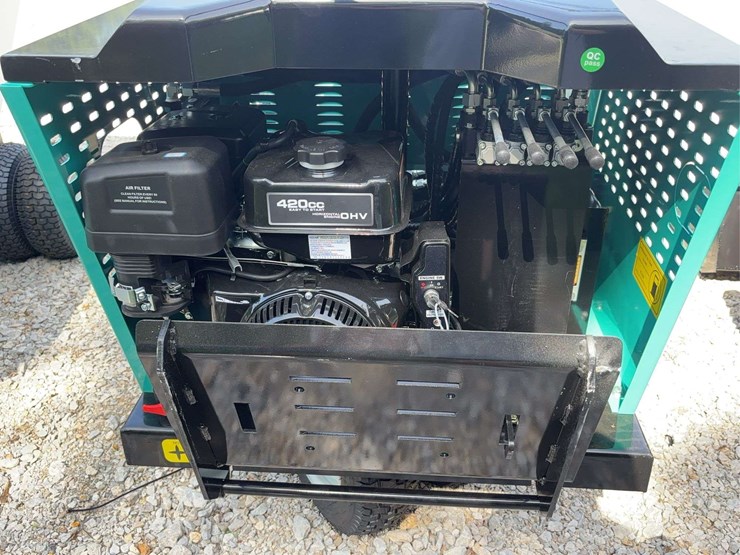 mt800-wheeled-mini-mixer-truck-with-13.5hp-gasoline-engine-image-7