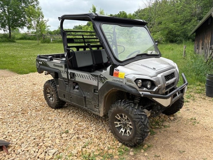 2020-kawasaki-mule-820-pro-fxr-utv-image-3