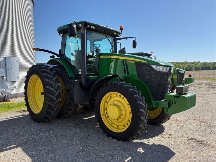 2011-john-deere-7260r-image-5