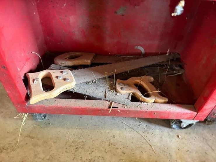 rolling-tool-cabinet-&-saws-image-3