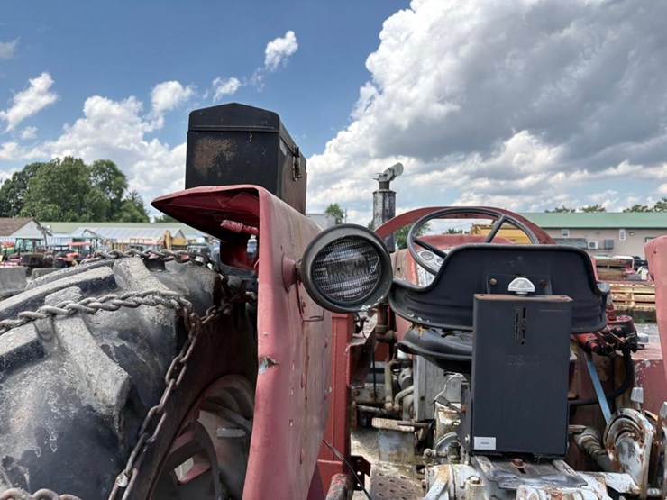 massey-ferguson-165-image-36