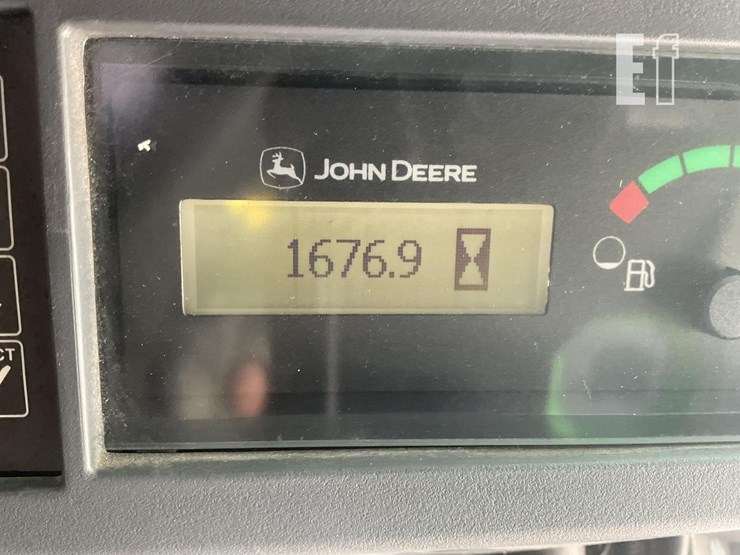 2017-deere-317g-image-18