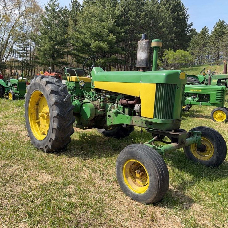 JOHN DEERE 730