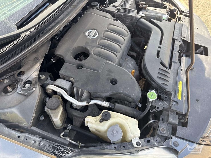 2012-nissan-altima-sedan-image-8