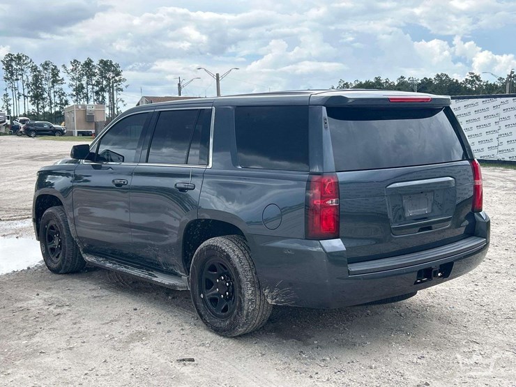 2019-chevrolet-tahoe-image-4