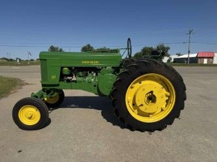 1953-john-deere-70-image-2