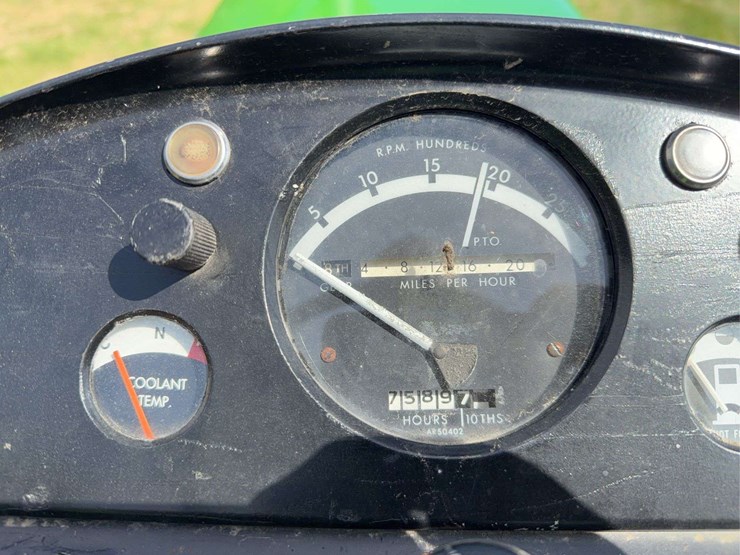 john-deere-4020-image-31