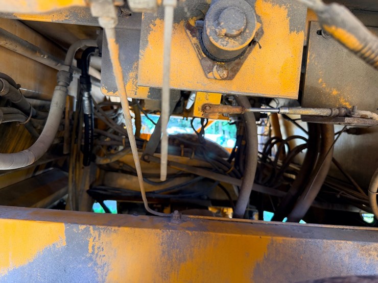 2000-john-deere-6-image-49