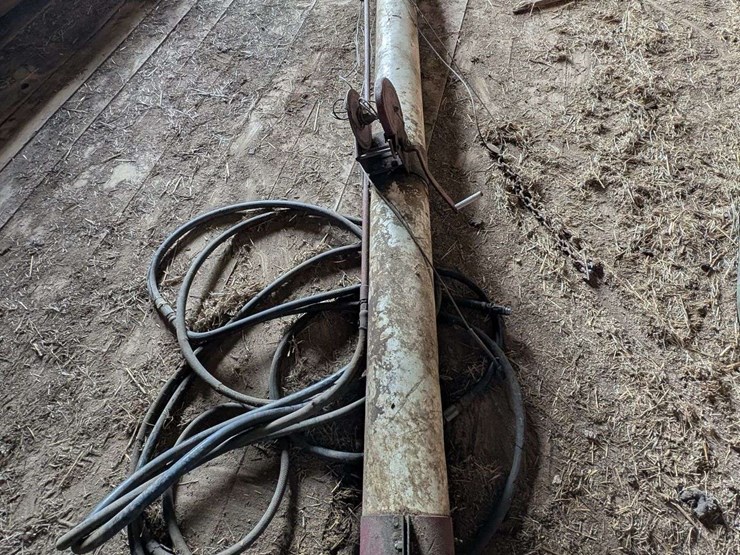 14-ft-seed-auger-w/-hopper-,-brush-flighting-image-1