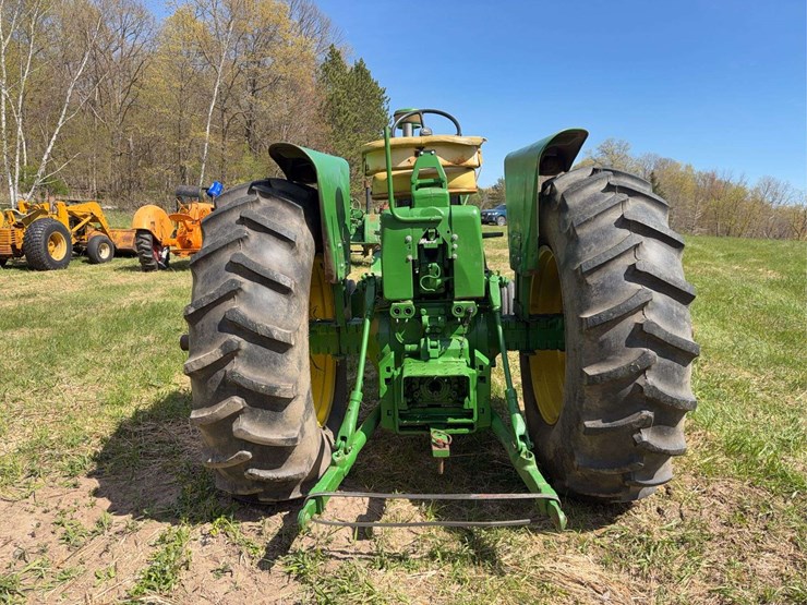 john-deere-4020-image-4