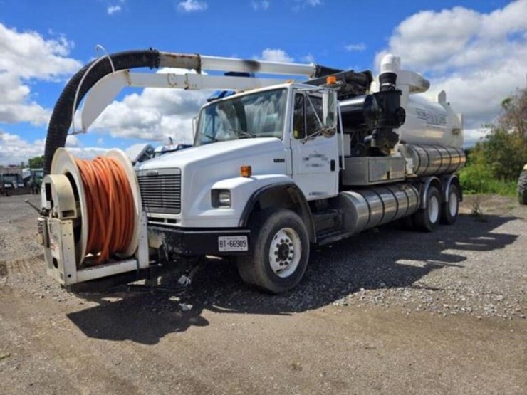 2002-freightliner-fl80-image-1