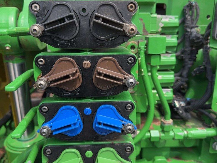 2012-john-deere-7260r-image-27