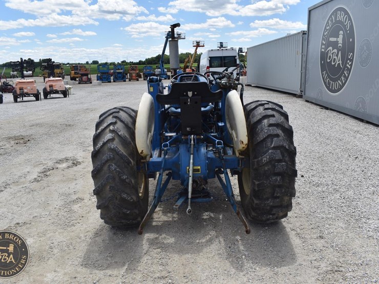 ford-4000-image-7