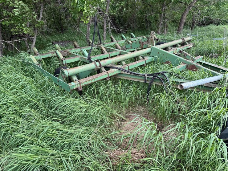 john-deere-1000-image-1