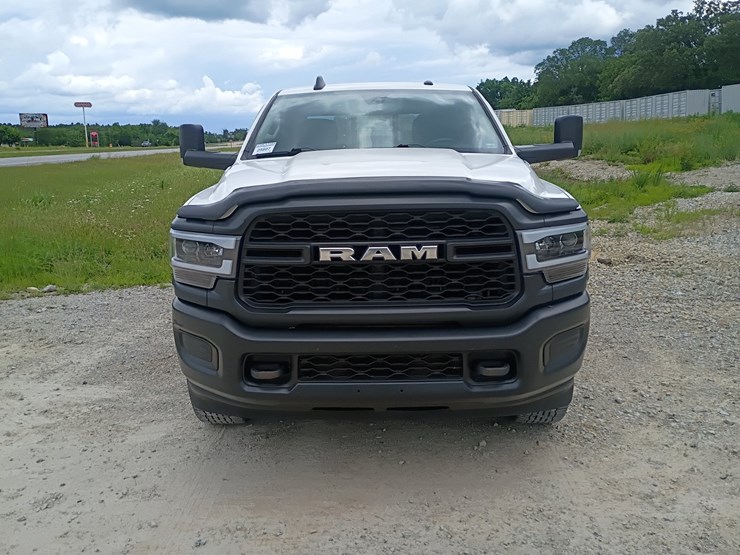2020-dodge-2500-image-15