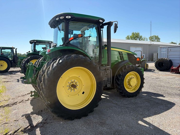 2012-john-deere-7230r-image-8