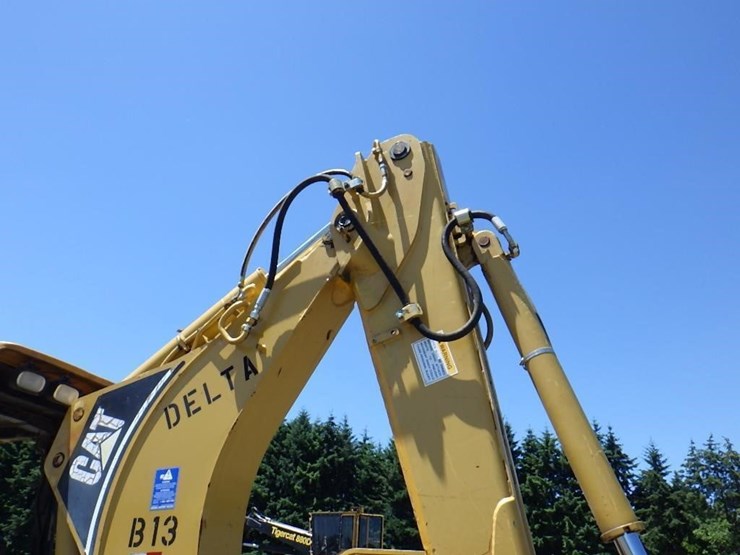 caterpillar-430d-image-20
