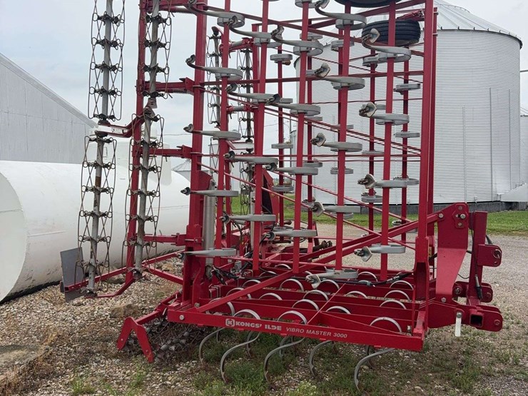 kongskilde-3pt-field-cultivator-image-4
