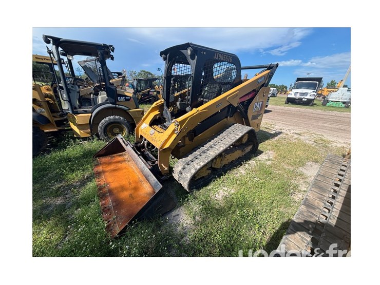 2021-caterpillar-289d3-image-1