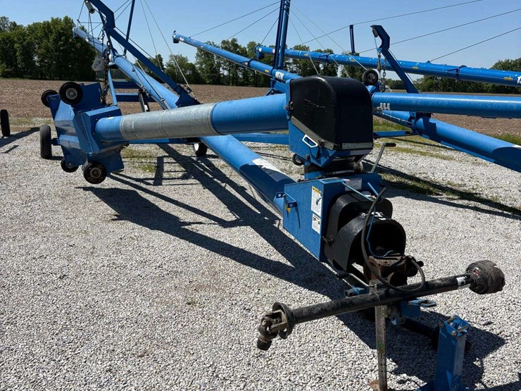 brandt-1070-swing-away-auger,-90-degree-gar-box-for-side-or-front-pto,-540pto,-s/n--111641-image-3