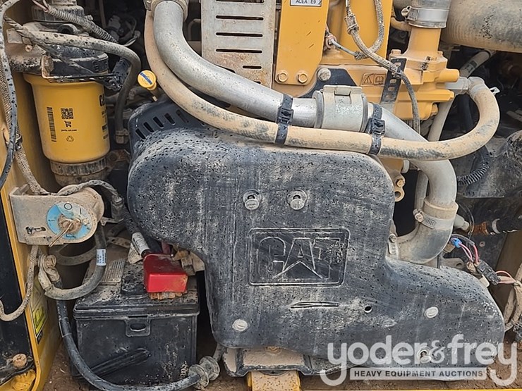 2023-caterpillar-259d3-image-36