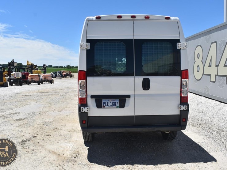 2014-ram-promaster-1500-image-7