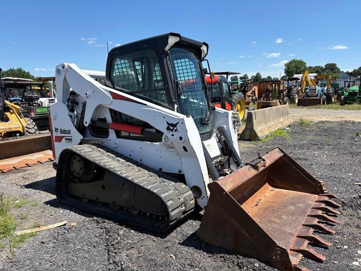 2015-bobcat-t650-image-11