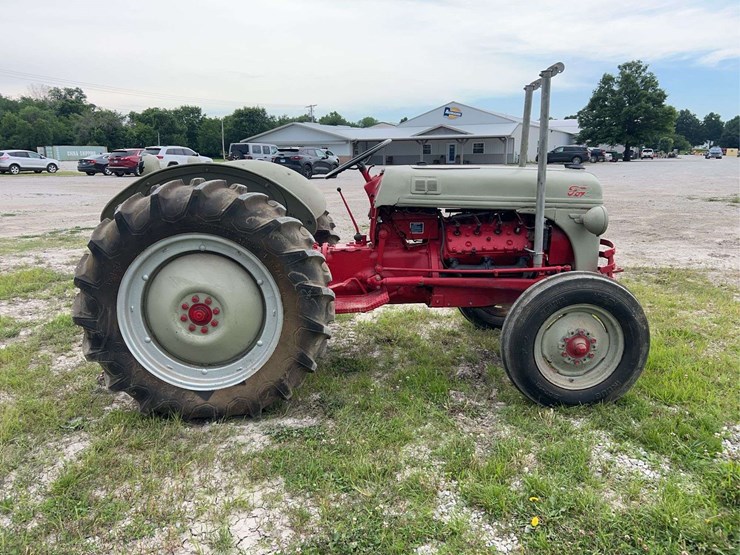 ford-8n-image-6