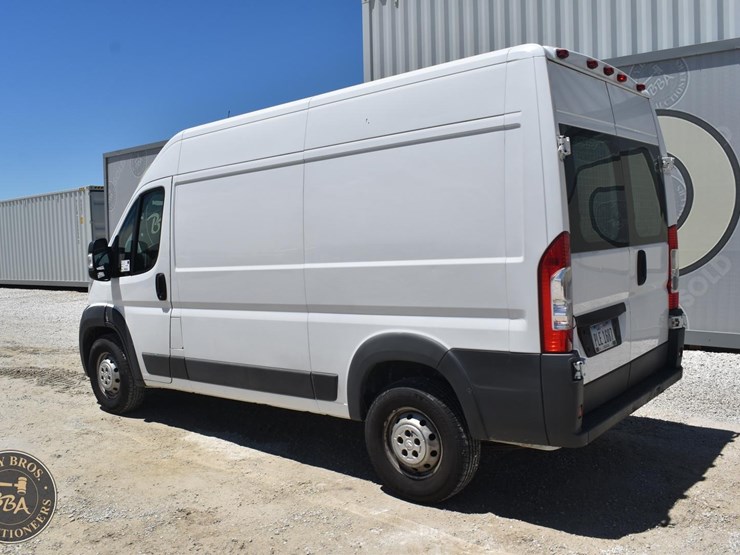 2014-ram-promaster-1500-image-5