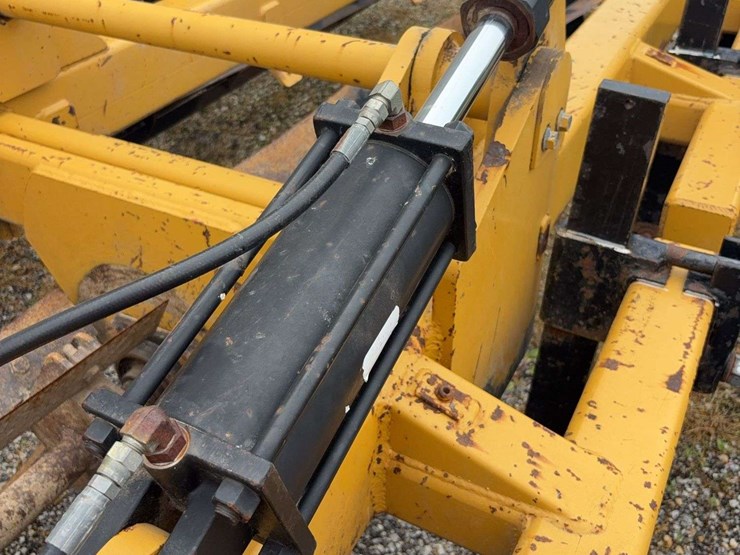 2012-40ft-3pt-hipper/-ridger-image-21