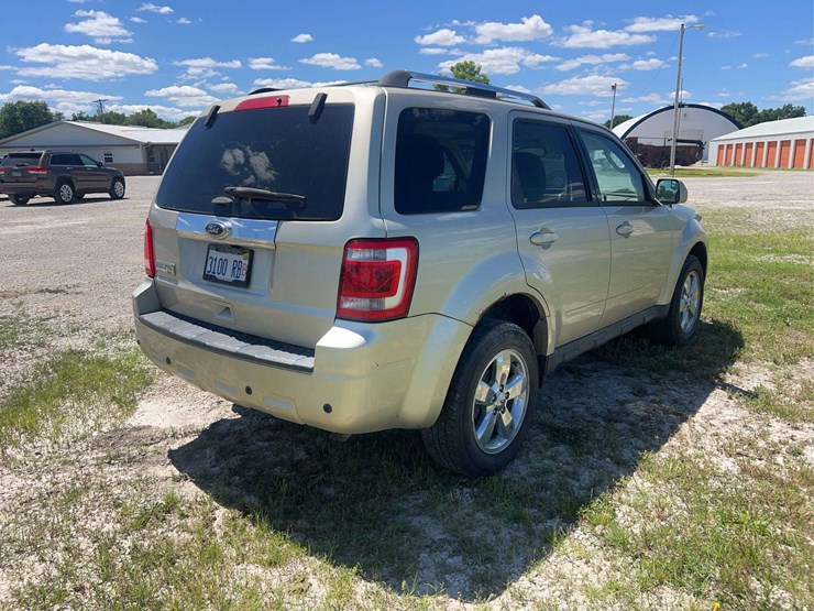 2012-ford-escape-image-5