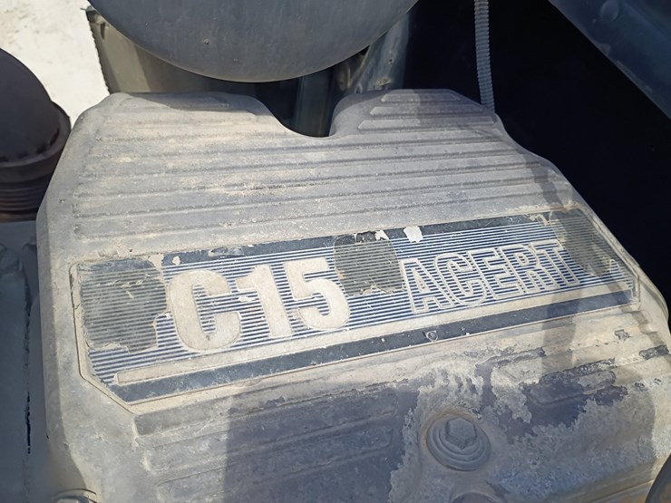 2005-peterbilt-379-image-24