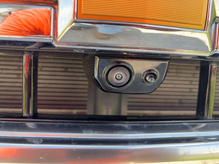 2025-chevrolet-silverado-2500hd-high-country-image-56