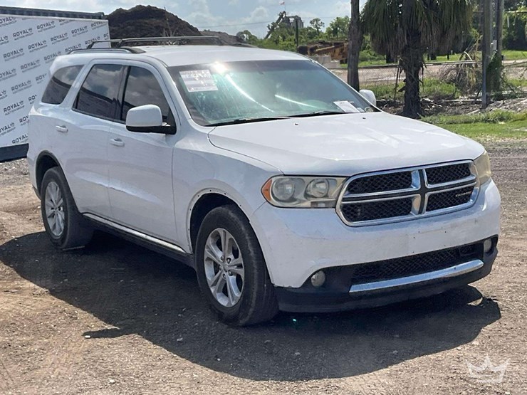 2013-dodge-durango-image-2