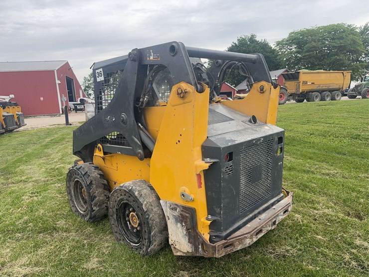 deere-318g-image-6